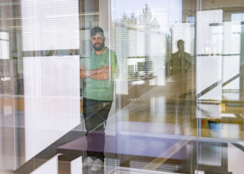 Contratos a termo e estágios marcam  entrada dos jovens no mundo do trabalho