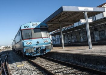 Comissão da Linha do Oeste teme por futuro da modernização da linha e quer compromisso do Governo 