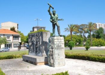 Reabilitação da Estátua do Vidreiro está pronta