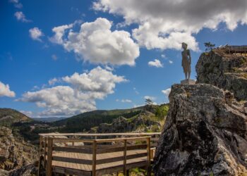 Ansião, Pombal e Figueiró dos Vinhos chamam turistas com rota de escultura