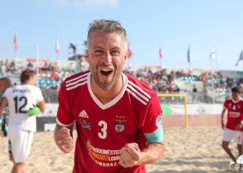Tiago Batalha, o enfermeiro nazareno que fez história no futebol de praia português