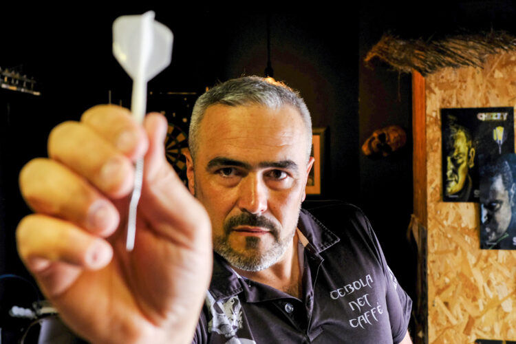 Vítor Jerónimo representa País no Campeonato do Mundo de Dardos