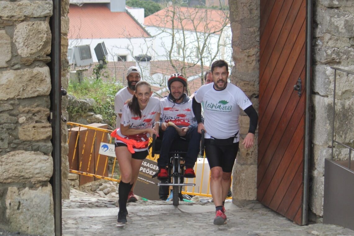 Carlos Serrada voltou ao castelo de Leiria 30 anos depois numa 'joelette'