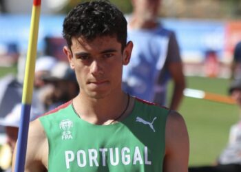 Bernardo Cunha, da Batalha, bate recorde nacional de decatlo