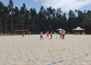 GD Ilha constrói o único campo de futebol de praia de Pombal