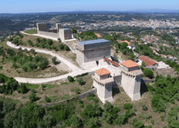 Ourém avança com projecto para  acesso mecânico ao castelo
