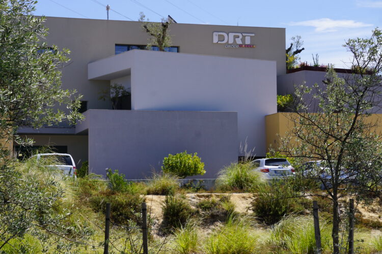 Fábrica de oito milhões de euros espera há três meses por electricidade