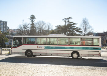Mais de metade dos alunos de Leiria não utiliza transporte escolar