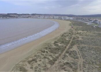 São Martinho do Porto à frente de Faro, Quarteira e Albufeira na procura de casas para férias