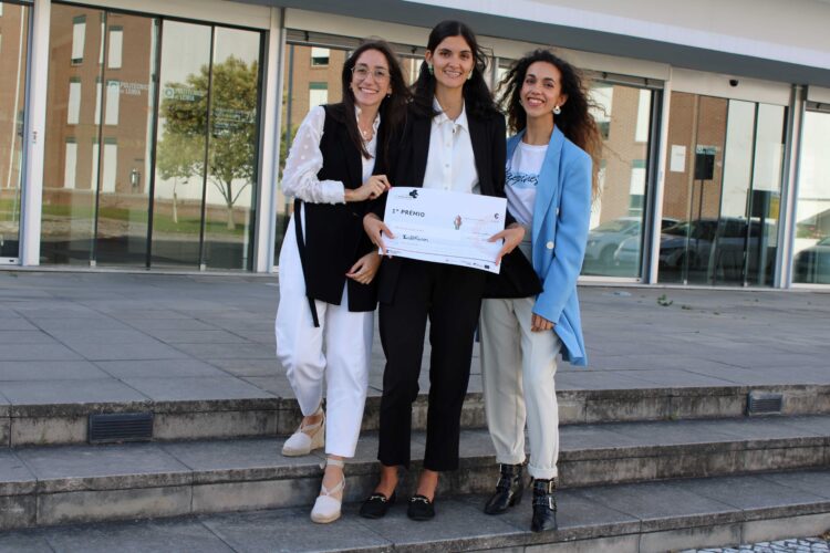 Investigadoras do Politécnico criam escova de dentes vitalícia