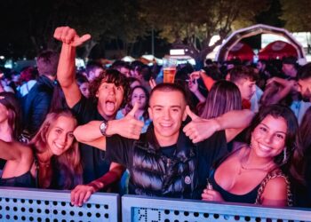 “Agosto é um festival de Verão!”
