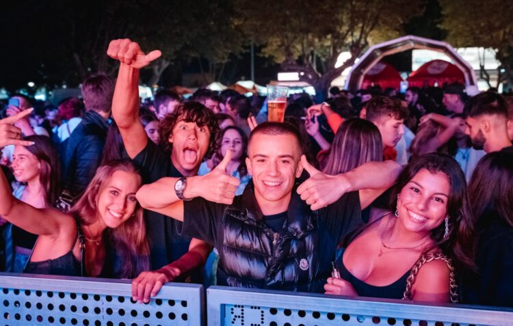 “Agosto é um festival de Verão!”