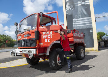 Bombeiros andam a combater incêndios com veículos ‘clássicos’