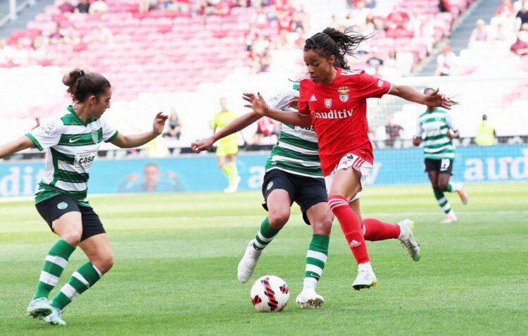 Bilhetes para a Supertaça feminina de futebol já estão à venda e revertem para instituição leiriense