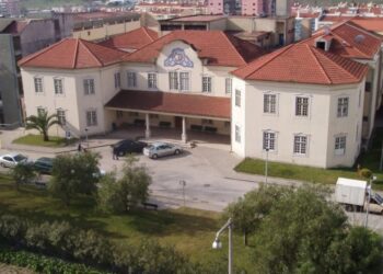 Diretora clínica do Centro Hospitalar do Oeste demite-se