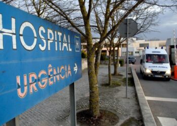 Recomendado processo disciplinar à médica que assistiu grávida que perdeu bebé nas Caldas da Rainha
