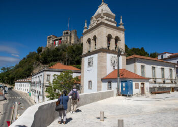 Obras inacabadas atrasam musealização da Torre Sineira da Sé de Leiria