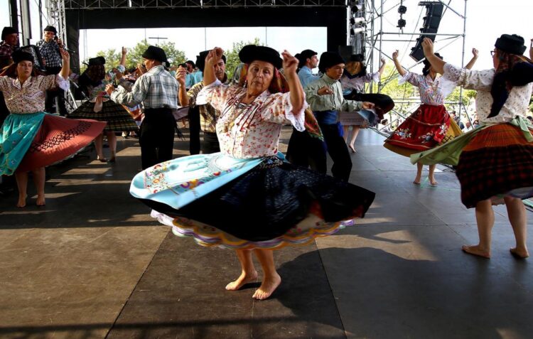 Festas do Sítio promovem talentos da Nazaré
