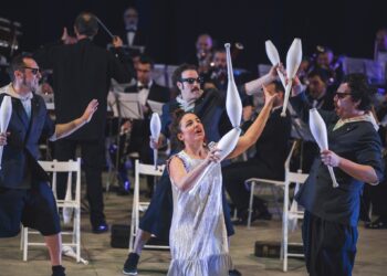Malabaristas espanhóis e filarmónica de Ourém num concerto com circo que vai de Mozart aos Muse
