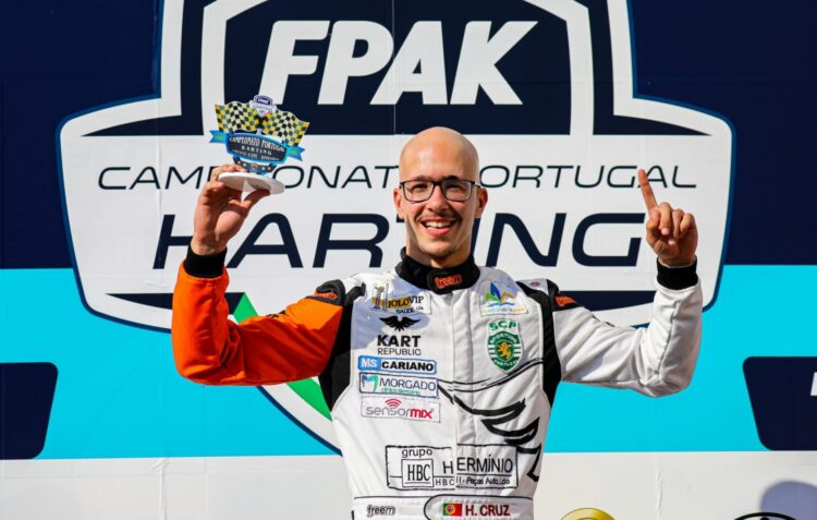 Leiriense Henrique Cruz sagra-se campeão nacional de karting