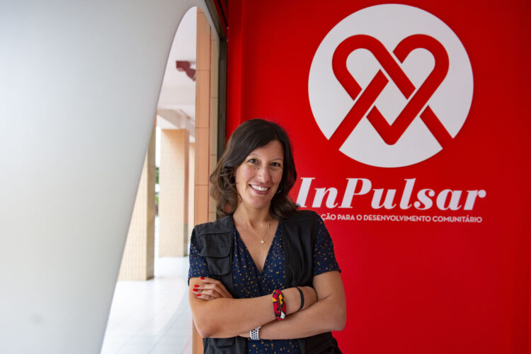 Lisete Cordeiro, directora-geral da InPulsar: “Como associação, sentimos preconceito por trabalharmos com a comunidade cigana”