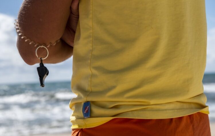 Encontrado corpo de cidadão francês arrastado na Praia do Norte