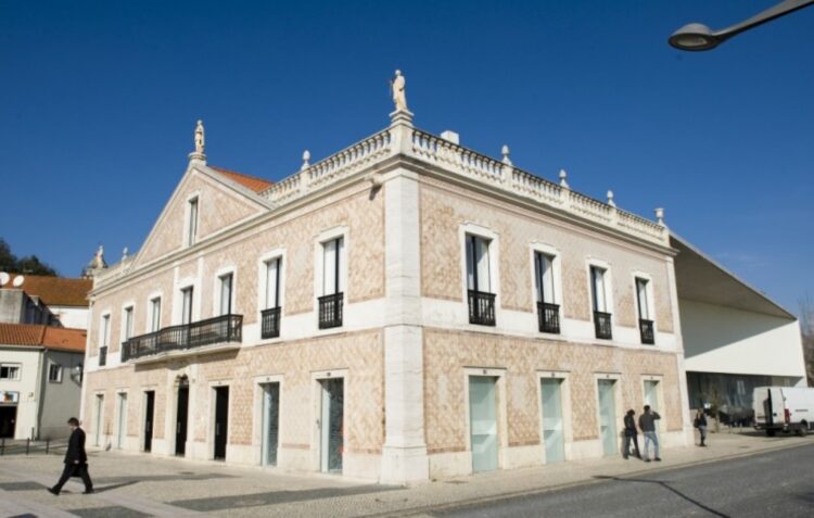 Arranca obra que vai criar nova plataforma artística em Leiria