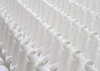 Plastics Summit discute soluções inovadoras para sector dos plásticos