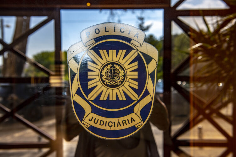 Pai abusava de criança com cumplicidade da mãe
