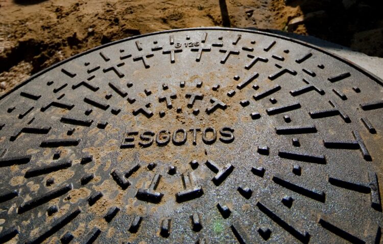 Cobrança de taxa a quem não tem saneamento gera contestação em Ourém