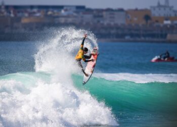 Peniche recebe novamente o circuito mundial de surf em 2023