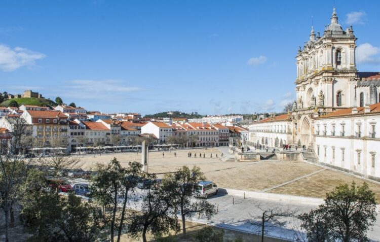 Alcobaça: homenagem a Gonçalo M. Tavares no Books & Movies