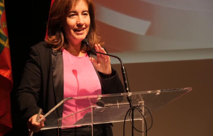 Ex- sem-abrigo usados como exemplo de integração em instituições