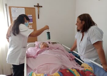 EMMILEA leva terapias a casa de pessoas com demência e acamadas