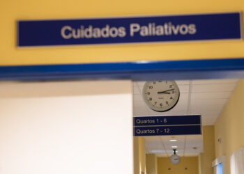 Centro Hospitalar de Leiria desafia comunidade a falar sobre cuidados paliativos