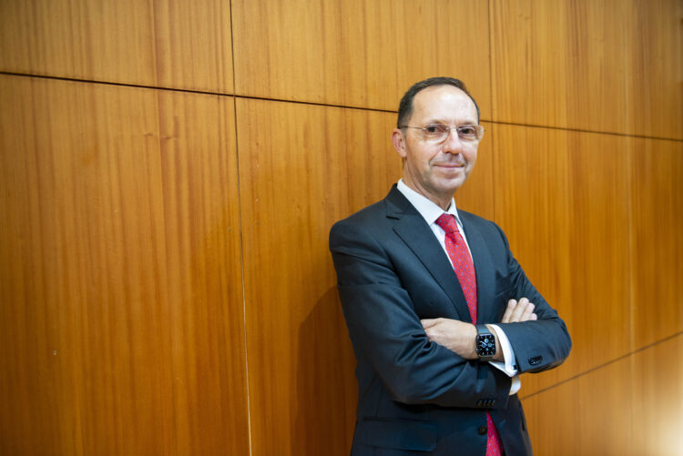 João Duque: “Não se cria uma classe média pela via assistencialista”