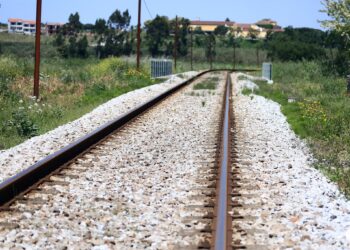 Passagens de nível do concelho da Nazaré vão ser intervencionadas