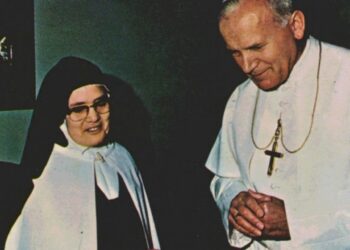 Peregrinos de Fátima aplaudem novo passo para a beatificação da Irmã Lúcia