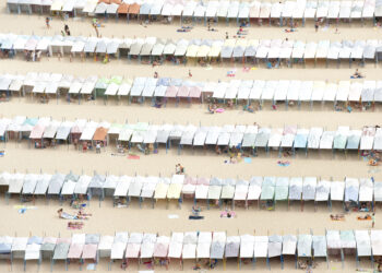 Colocar barracas na praia pode ser património imaterial