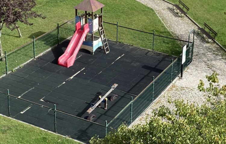 Município de Leiria investe 400 mil euros em parques infantis