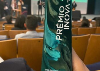 Projecto SeaRubbish2Cap premiado pela excelência empresarial