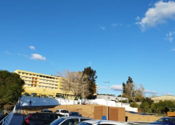 Hospital de Leiria com novo acesso pedonal  a parque de estacionamento das Olhalvas