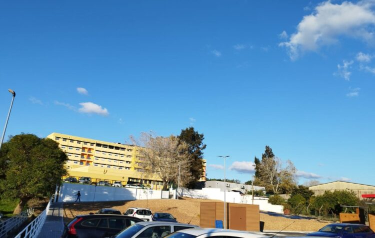 Hospital de Leiria com novo acesso pedonal a parque de estacionamento das Olhalvas