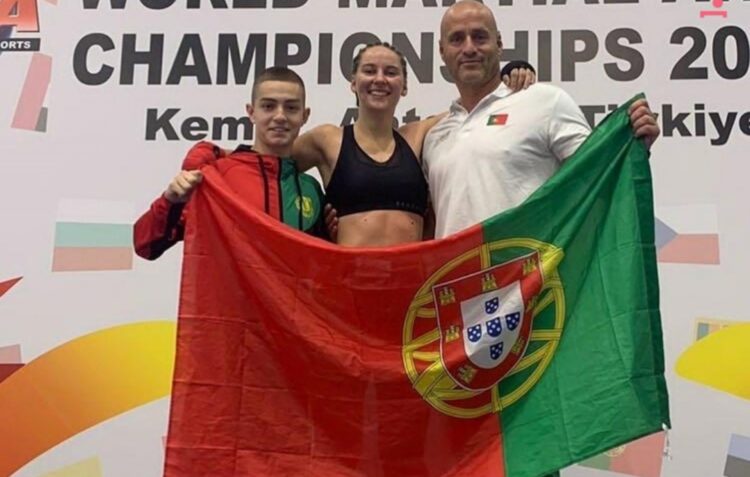 Francisca Cardoso sagra-se campeã mundial de kickboxing