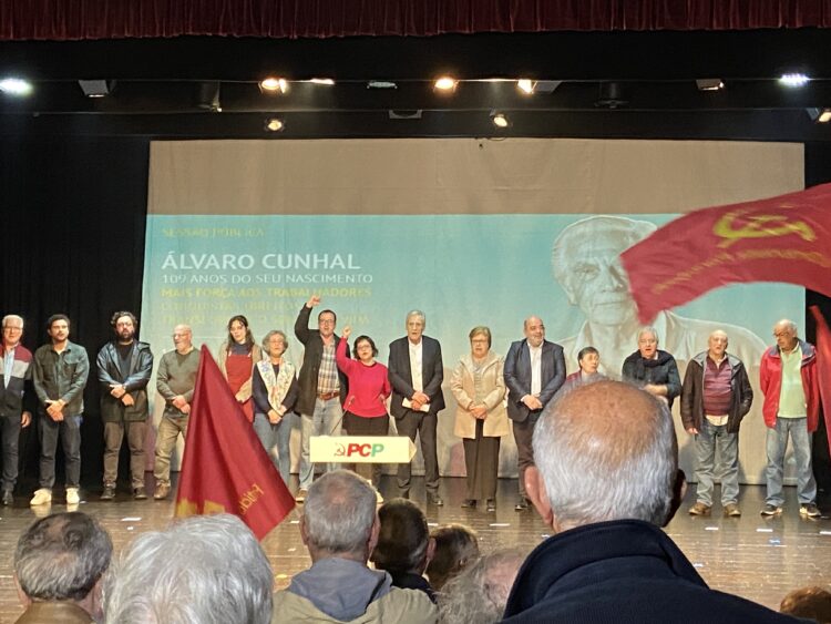 Jerónimo de Sousa despede-se da liderança do PCP na Marinha Grande