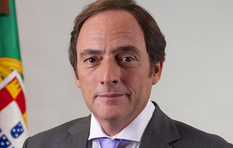 Paulo Portas em Fátima para debater “Tendências Geopolíticas e Geoeconómicas” com empresários