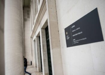 Funcionária pública apropriou-se de taxas moderadoras e foi condenada a pagar
