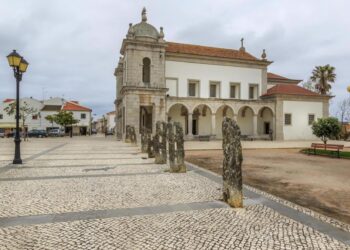 Médica espera por autorização para trabalhar em Peniche há quatro meses