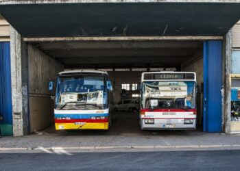 Alunos do secundário com transportes escolares gratuitos em Leiria