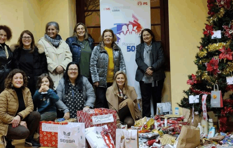 Mulher Século XXI recebe mais de 3.000 prendinhas das mulheres socialistas